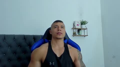 Snapshot of adam_boss chatting on 5, 11, 2025 adam boss online show from 5, 11, 2025