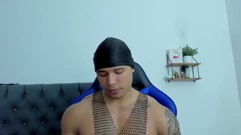 Snapshot of adam_boss chatting on 15, 12, 2025 adam boss online show from 15, 12, 2025