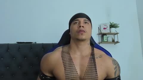 adam boss online show from 16, 2, 2026