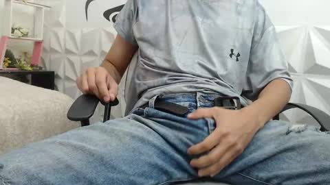 Snapshot of adam_evehotroom chatting on 18, 2, 2025 adam_evehotroom online show from 18, 2, 2025