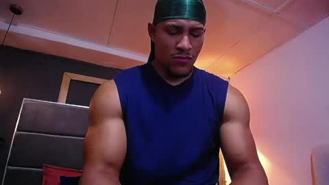 adam_fit19cm online show from 29, 4, 2026