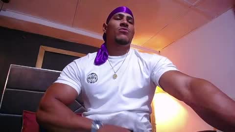 adam_fit19cm online show from 1, 5, 2026