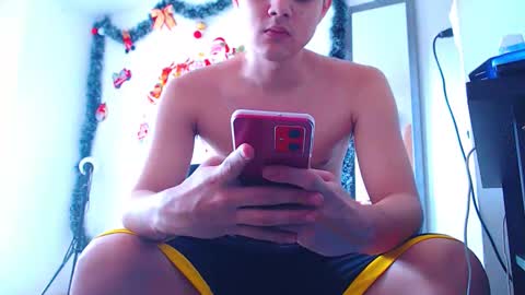 adam hot11 online show from 4, 12, 2024