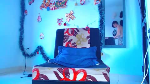 adam hot11 online show from 27, 12, 2024