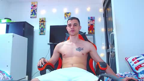 adam hot11 online show from 18, 2, 2026