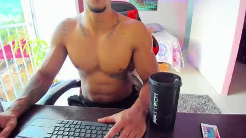 Adam Valencia online show from 13, 9, 2025