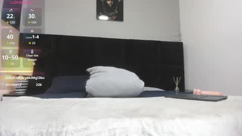 adam_walker_1 online show from 29, 4, 2026