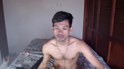 instagram  adam x256 online show from 18, 12, 2024