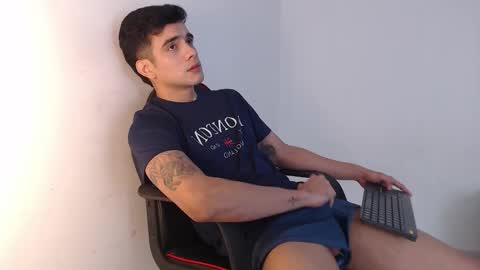 Hello guys excuse my absence I will be absent for several days for health reasons I hope you understand thank you very much. online show from 4, 11, 2025