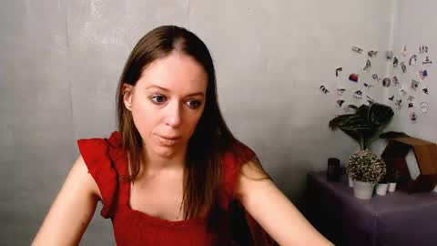adamais_ online show from 12, 5, 2026