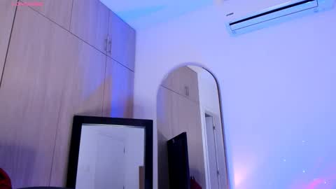 Snapshot of adambrocs1 chatting on 25, 11, 2025 adambrocs1 online show from 25, 11, 2025