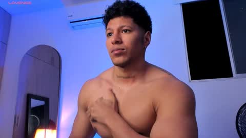 Snapshot of adambrocs1 chatting on 30, 11, 2025 adambrocs1 online show from 30, 11, 2025