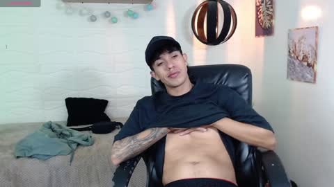 Adam online show from 18, 1, 2025