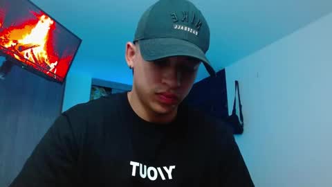 Snapshot of adamkeith_1 chatting on 22, 12, 2025 ADAM online show from 22, 12, 2025