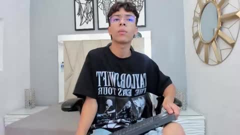 Adams Bobby online show from 28, 11, 2025