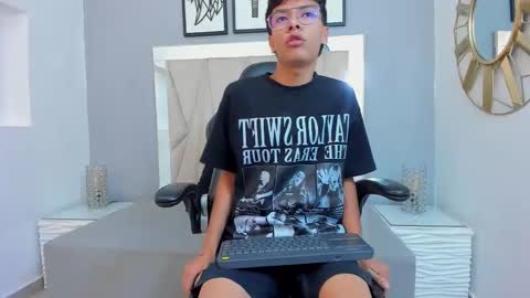 Adams Bobby online show from 11, 1, 2026