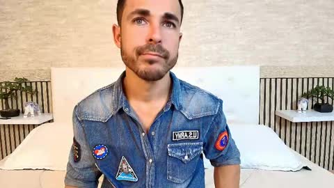 Im Adams Sanz online show from 20, 3, 2026