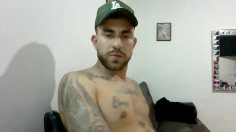 Snapshot of adan_carter chatting on 8, 11, 2025 adan_carter online show from 8, 11, 2025