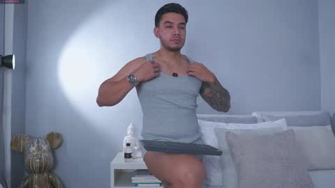 Adan Johns online show from 6, 5, 2026