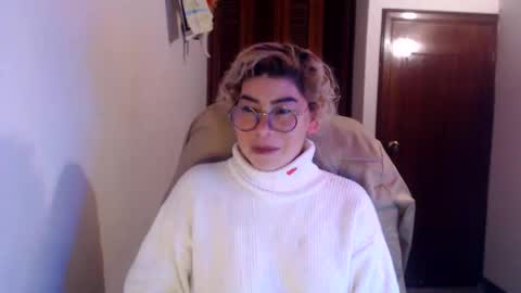 Snapshot of adan_romanoff chatting on 31, 5, 2026 adan_romanoff online show from 31, 5, 2026