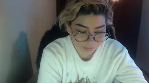 Snapshot of adan_romanoff chatting on 3, 6, 2026 adan_romanoff online show from 3, 6, 2026