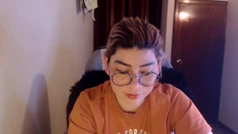 Snapshot of adan_romanoff chatting on 7, 6, 2026 adan_romanoff online show from 7, 6, 2026