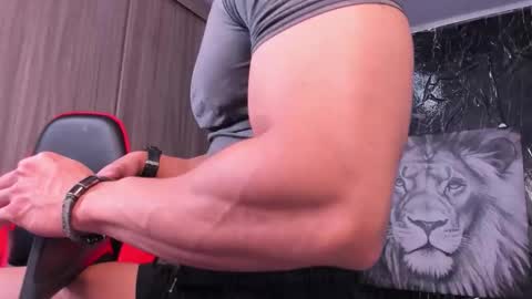 Adan Sin online show from 4, 10, 2025