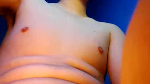 Snapshot of adanflores28 chatting on 17, 11, 2025 adanflores28 online show from 17, 11, 2025