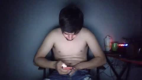 Snapshot of adanflores28 chatting on 21, 12, 2025 adanflores28 online show from 21, 12, 2025