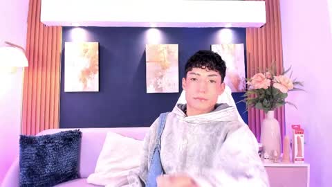 Snapshot of adann_scott chatting on 4, 6, 2026 Adan online show from 4, 6, 2026