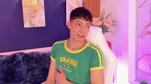 Snapshot of adann_scott chatting on 22, 6, 2026 Adan online show from 22, 6, 2026