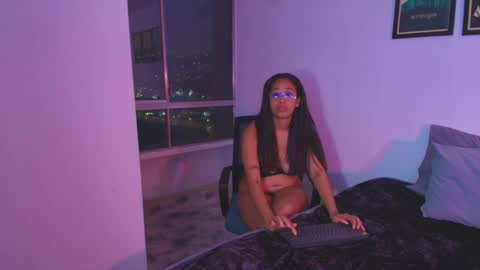 adara_28 online show from 5, 5, 2026