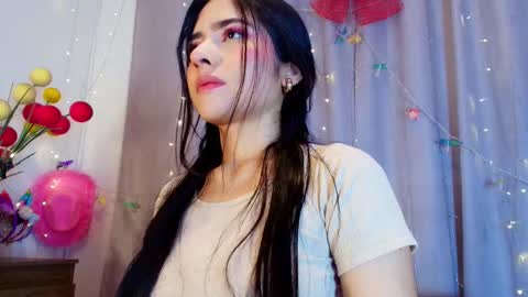 Snapshot of adara_johnson_ chatting on 12, 1, 2026 Adara Johnson online show from 12, 1, 2026