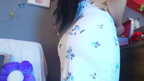 Snapshot of adara_johnson_ chatting on 6, 3, 2026 Adara Johnson online show from 6, 3, 2026