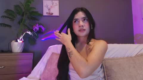  Adara Johnson  online show from 20, 5, 2026