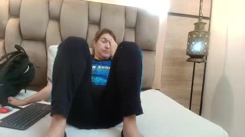 Snapshot of adela_chase chatting on 30, 9, 2025 adela chase online show from 30, 9, 2025
