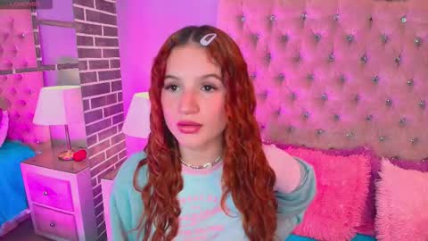 Snapshot of adelainebest chatting on 22, 10, 2025 Adelaine online show from 22, 10, 2025