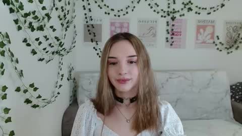 Snapshot of adele0_0 chatting on 28, 2, 2025 Adele online show from 28, 2, 2025