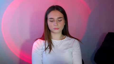 Snapshot of adele_amore chatting on 5, 3, 2025 Adele Amore online show from 5, 3, 2025