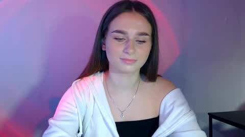 Snapshot of adele_amore chatting on 6, 3, 2025 Adele Amore online show from 6, 3, 2025