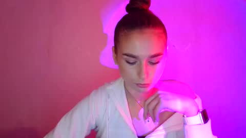 Snapshot of adele_amore chatting on 10, 3, 2025 Adele Amore online show from 10, 3, 2025