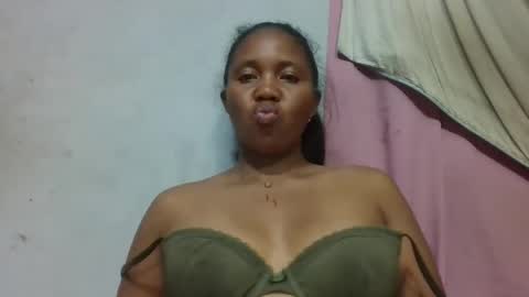 adelealy online show from 9, 5, 2026
