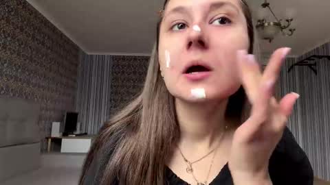 Snapshot of adeleapel chatting on 19, 3, 2026 Poly online show from 19, 3, 2026