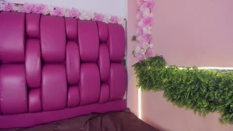 Snapshot of adelefoxx chatting on 29, 10, 2025 AdeleFoxx online show from 29, 10, 2025