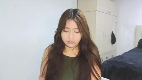 adellein foxx online show from 28, 10, 2025