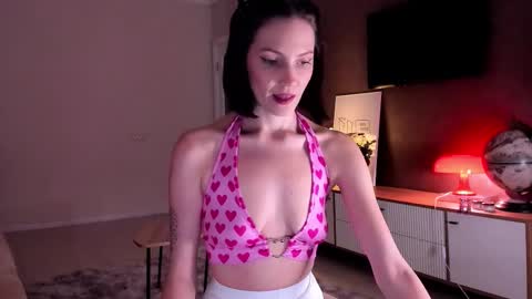 Adele Shine online show from 4, 10, 2025