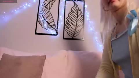 adelesilver online show from 31, 10, 2025