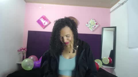 Snapshot of adeleth_blue chatting on 17, 10, 2025 Adeleth online show from 17, 10, 2025