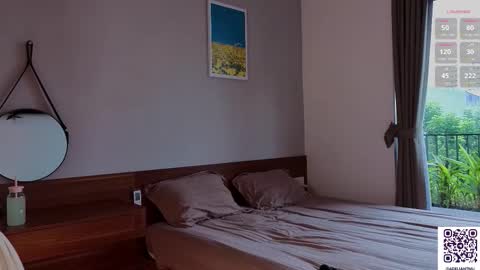 Snapshot of adelia_ntmu chatting on 8, 10, 2025 Adelia online show from 8, 10, 2025