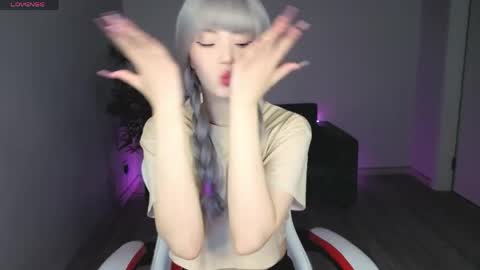 adelina__flower online show from 2, 5, 2026